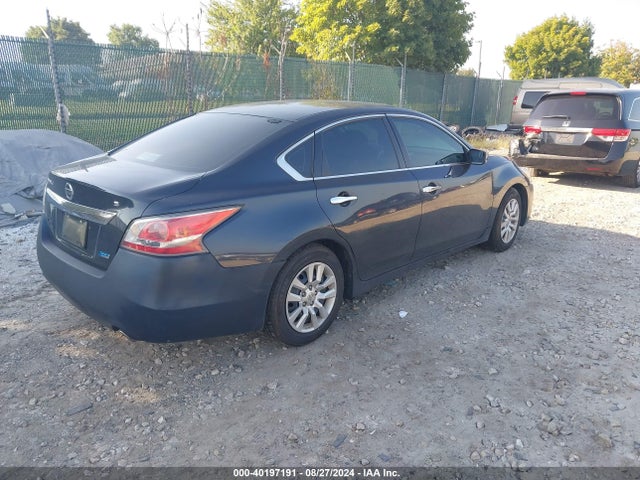 Nissan Altima 2.5 S 2014 1N4AL3AP5EC182363 Image 4
