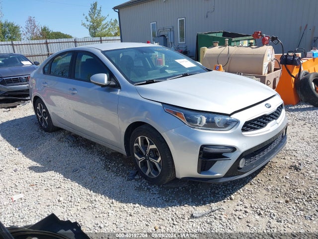 2020 3KPF24AD9LE232170 main image