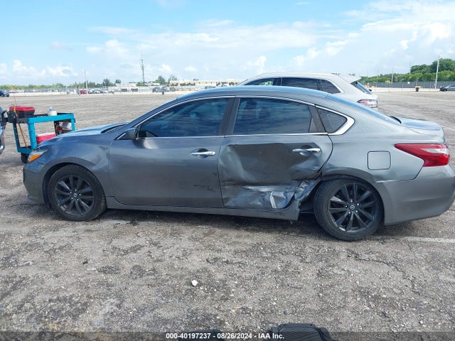 Nissan Altima 2.5 S 2018 1N4AL3AP6JC116219 Image 14