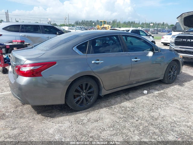 Nissan Altima 2.5 S 2018 1N4AL3AP6JC116219 Image 4