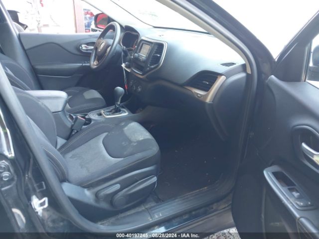 1C4PJLAB2GW272988 Jeep Cherokee Sport
