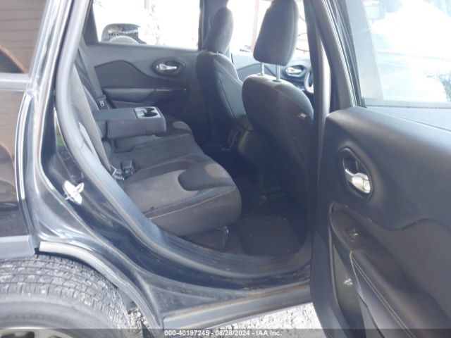 1C4PJLAB2GW272988 Jeep Cherokee Sport