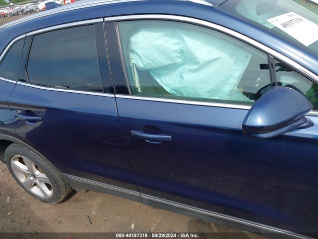 5LMCJ1C92HUL61592 Lincoln Mkc Premiere
