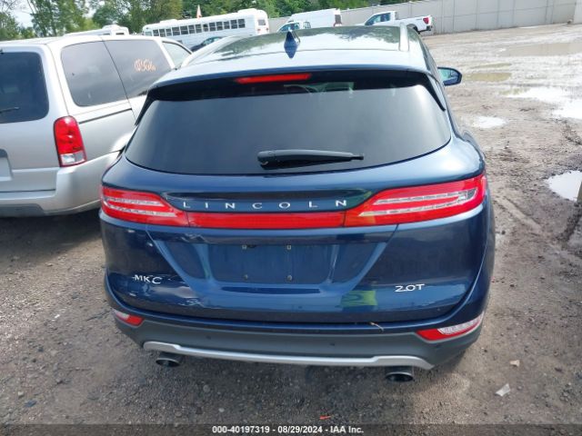 5LMCJ1C92HUL61592 Lincoln Mkc Premiere