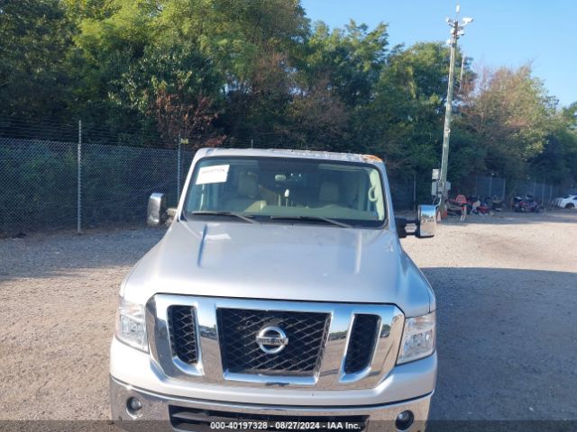 5BZAF0AA1HN852611 Nissan Nv Passenger Nv3500 Hd Sl V8
