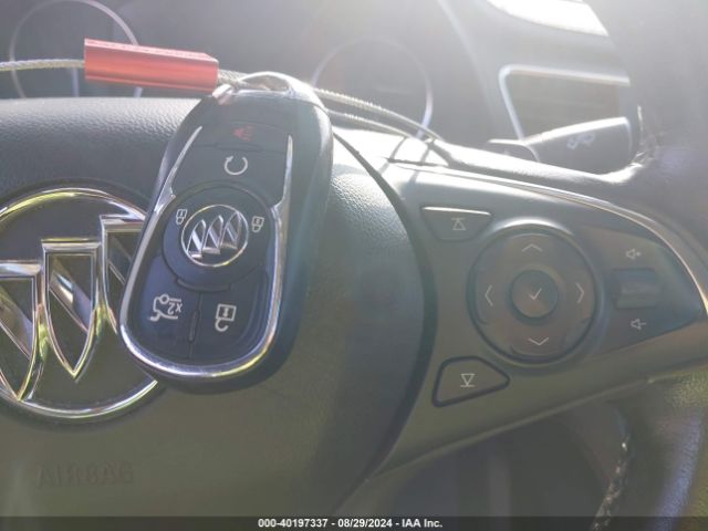 1G4ZP5SS2HU182718 Buick Lacrosse Essence