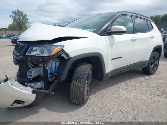 3C4NJDBB2KT682832 Jeep Compass Altitude 4x4