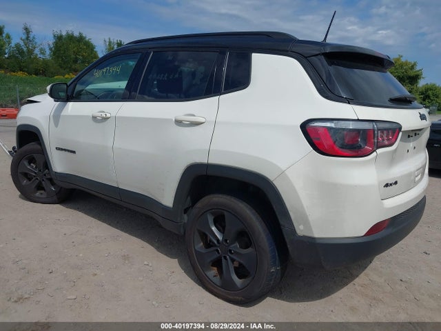 3C4NJDBB2KT682832 Jeep Compass Altitude 4x4