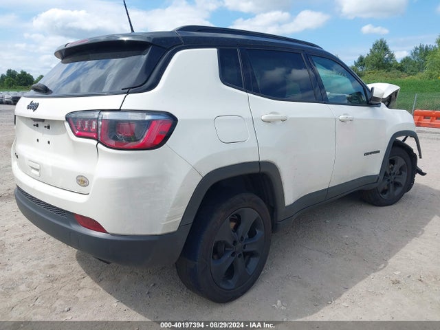3C4NJDBB2KT682832 Jeep Compass Altitude 4x4