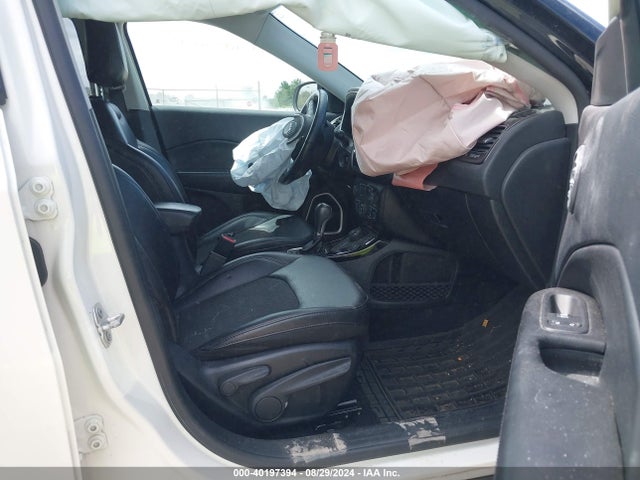 3C4NJDBB2KT682832 Jeep Compass Altitude 4x4