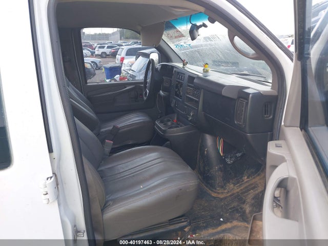 1GCWGFCFXF1205322 Chevrolet Express 2500 Work Van
