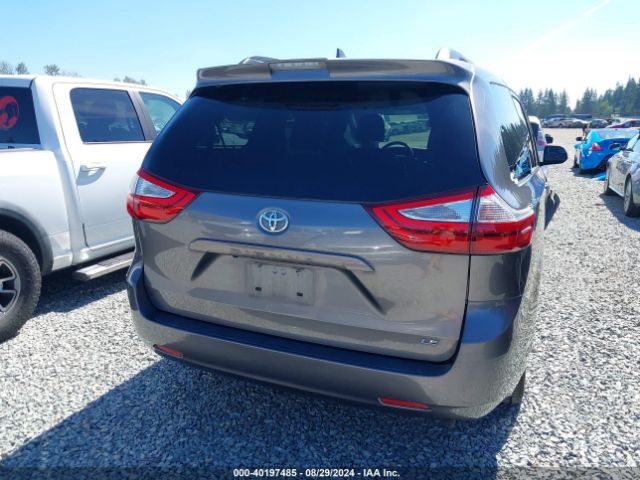 5TDKZ3DC6JS946140 Toyota Sienna Le 8 Passenger