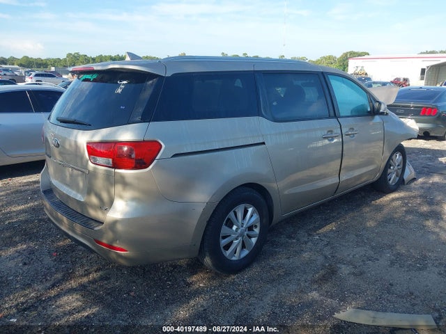 KIA SEDONA LX 2016 KNDMB5C10G6086866 Image 4