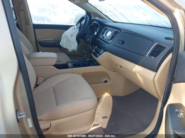 KIA SEDONA LX 2016 KNDMB5C10G6086866 Image 5