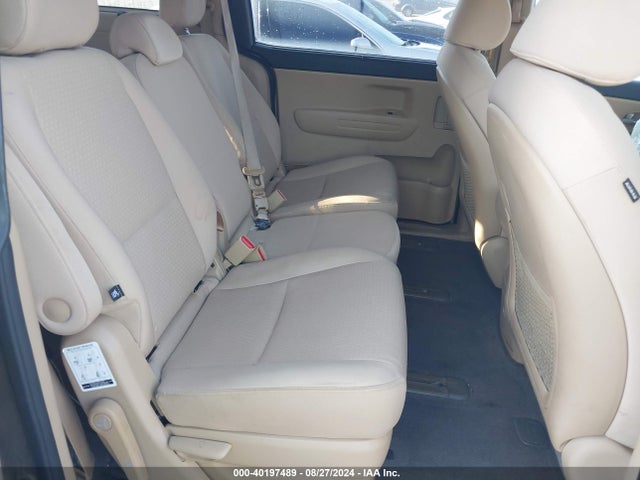 KIA SEDONA LX 2016 KNDMB5C10G6086866 Image 8