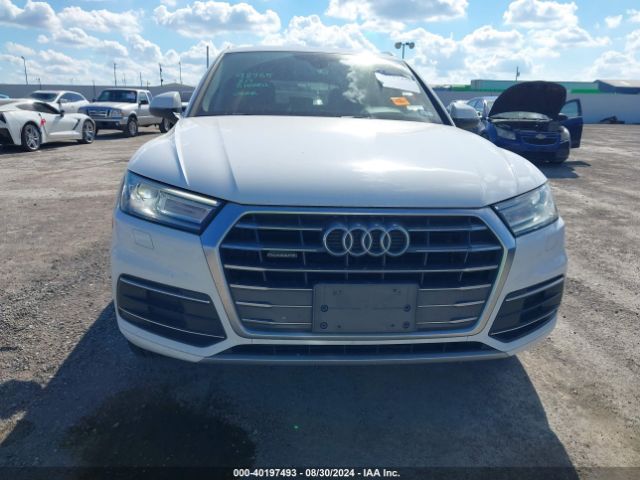 WA1ANAFY0J2013386 Audi Q5 2.0t Premium/2.0t Tech Premium