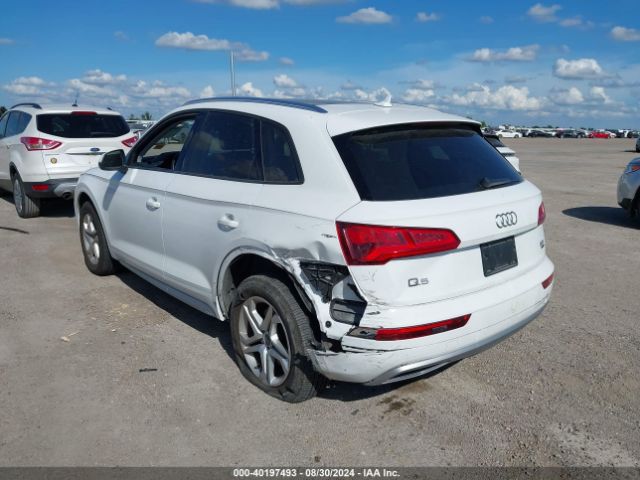 WA1ANAFY0J2013386 Audi Q5 2.0t Premium/2.0t Tech Premium