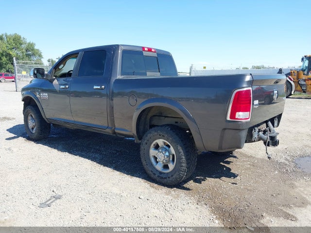 3C6UR5FL0JG184365 RAM 2500 Laramie  4x4 6'4 Box