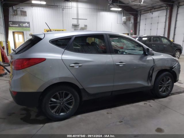 KM8JTCAF0FU061796 Hyundai TUCSON GLS