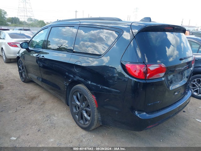 Chrysler Pacifica Red S Edition 2020 2C4RC1GG0LR139496 Image 3