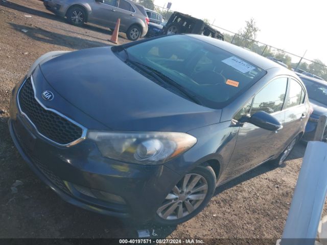 KNAFX4A8XF5352061 KIA FORTE EX