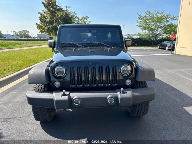 1C4BJWDG1HL590266 Jeep Wrangler Unlimited Sport 4x4
