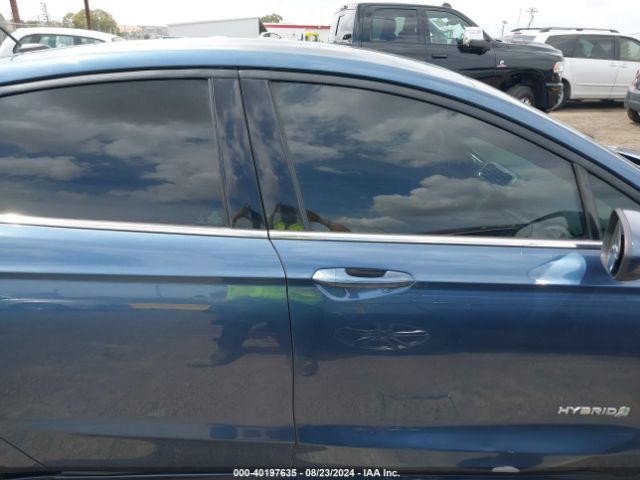 3FA6P0LU3JR233155 Ford Fusion Hybrid Se