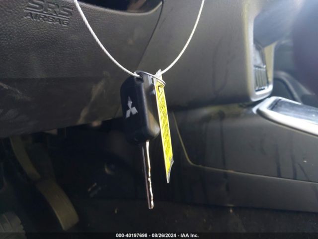 JA4AD2A31HZ017744 Mitsubishi Outlander Es