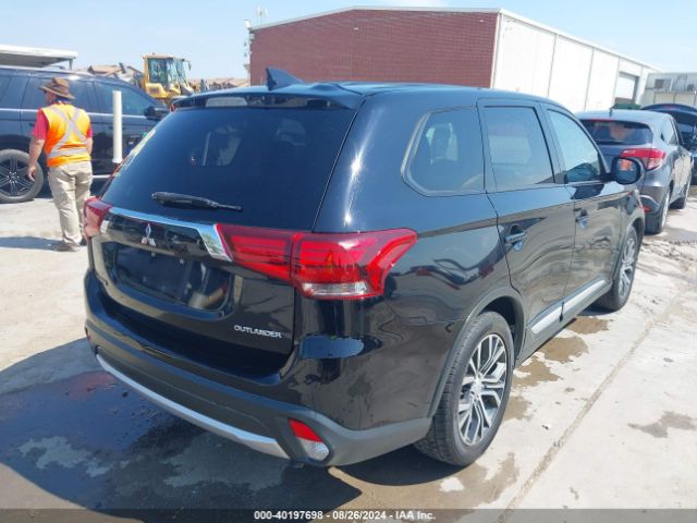 JA4AD2A31HZ017744 Mitsubishi Outlander Es