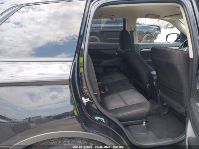 JA4AD2A31HZ017744 Mitsubishi Outlander Es