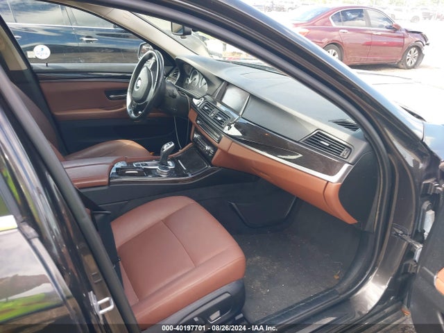 WBA5A7C51GG147896 BMW 528i Xdrive