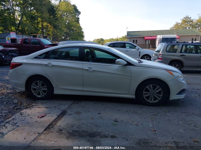 40197746 :رقم المزاد ، 5NPEB4AC6EH864805 vin ، 2014 Hyundai Sonata Gls مزاد بيع