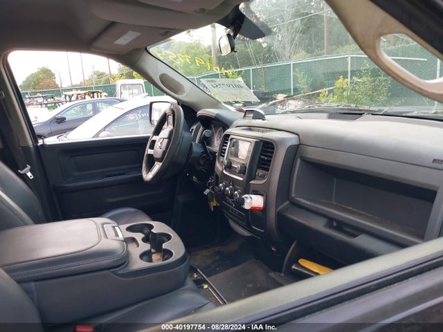 3C6UR4HL3GG329916 RAM 2500 Tradesman