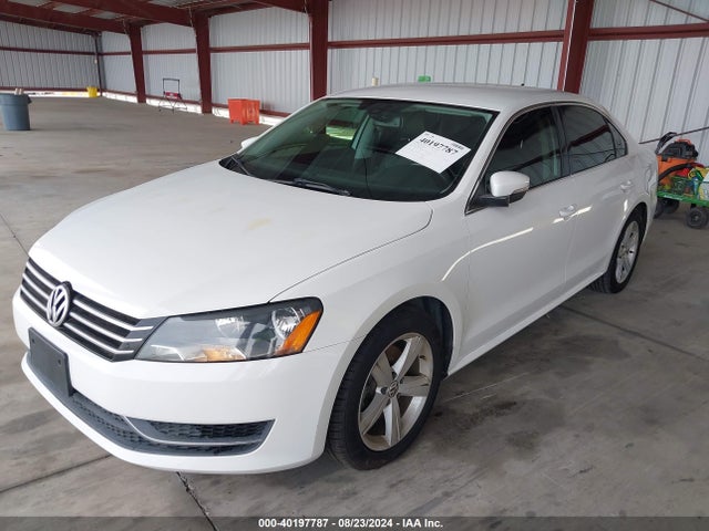 1VWBP7A32EC004852 Volkswagen Passat 2.5l Se