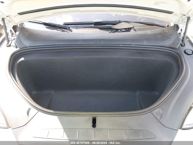 2022 TESLA MODEL X 7SAXCDE51NF341663 Photo 9