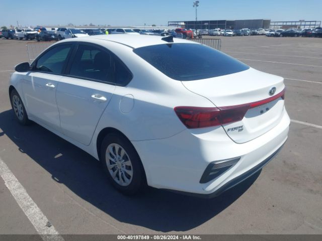 3KPF24AD4ME391485 KIA FORTE FE