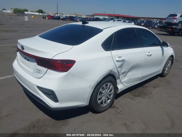 3KPF24AD4ME391485 KIA FORTE FE