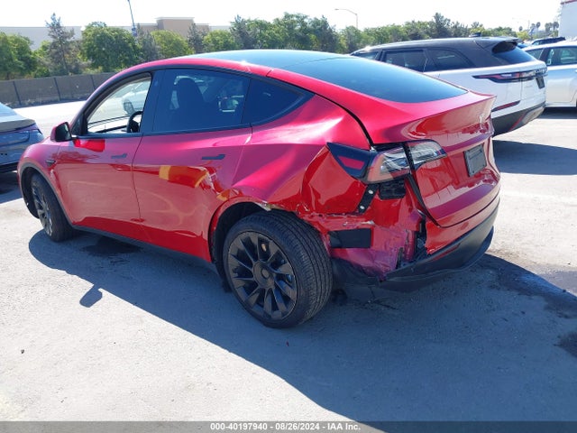 2022 TESLA MODEL Y 7SAYGDEE9NF386813 Photo 2