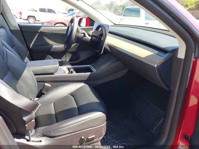 2022 TESLA MODEL Y 7SAYGDEE9NF386813 Photo 4