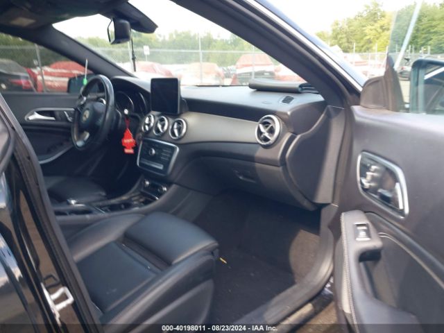 WDDSJ4GB1JN586514 Mercedes-Benz CLA 250 4MATIC