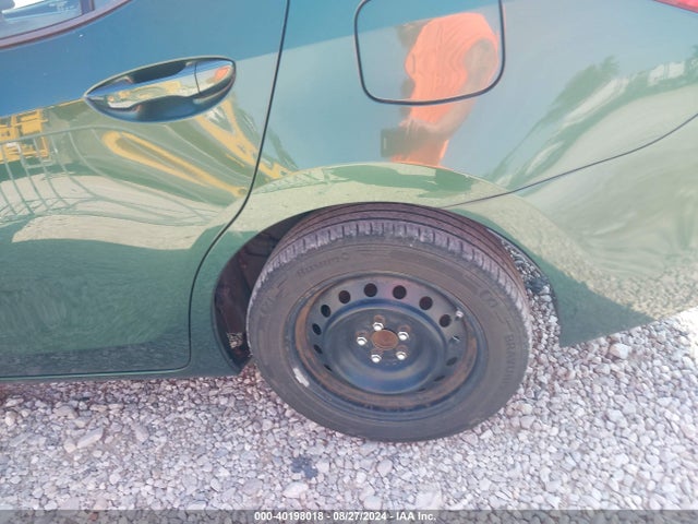 Toyota COROLLA LE 2015 2T1BURHE1FC281354 Image 16