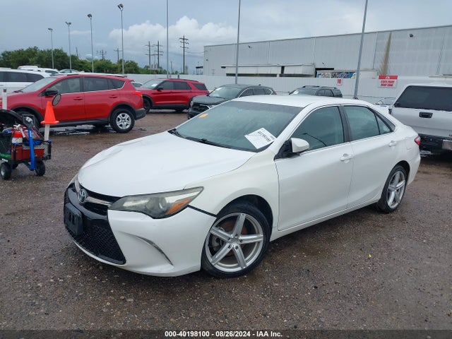 Toyota CAMRY SE 2015 4T1BF1FK0FU949664 Image 2