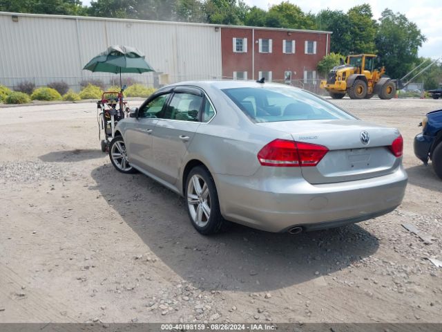 1VWBN7A30EC082424 Volkswagen Passat 2.0l Tdi Se