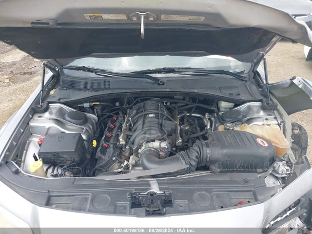 2C3CCAKT5EH100961 Chrysler 300c Awd