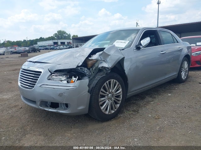 2C3CCAKT5EH100961 Chrysler 300c Awd
