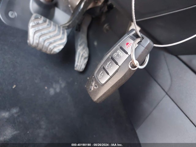 2022 MITSUBISHI OUTLANDER JA4J4VA82NZ052589 Photo 10