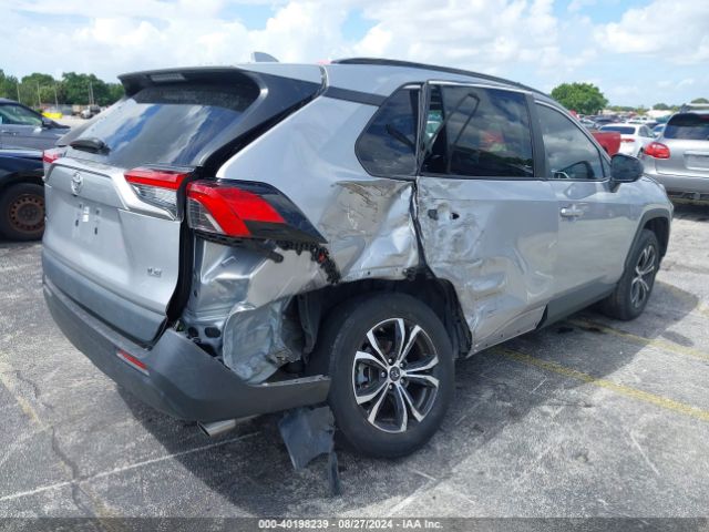 2T3H1RFV6MC163911 Toyota RAV4 LE