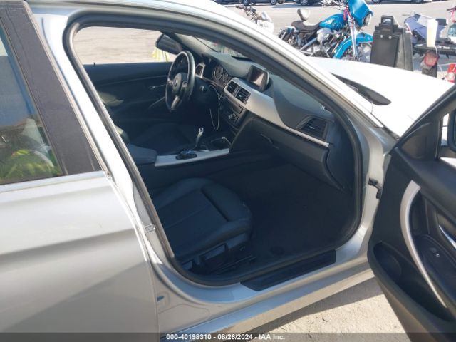WBA3B1G5XFNT64739 BMW 320i