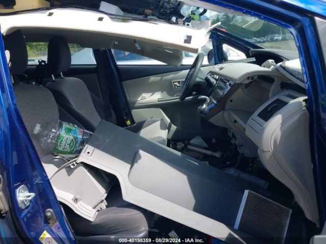 JTDZN3EU6HJ064300 Toyota Prius V Three