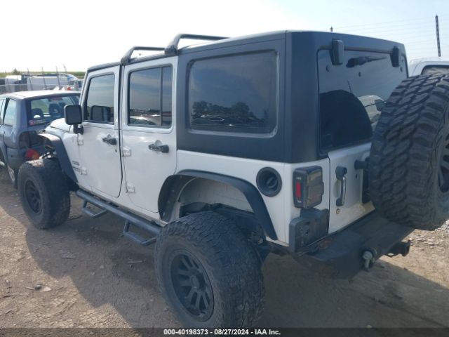 2012 JEEP WRANGLER UNLIMITED 1C4BJWDG0CL188571 Photo 2